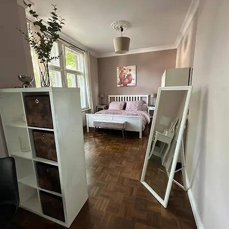 아파트 Townhouse Berlin-weissensee - Rueckzugsort Fuer Inspiration Und Entspannung